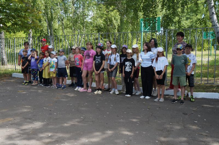 Открытие лагерной смены "Здравствуй, лето красное!".